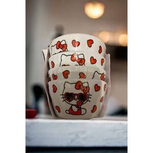 Hello Kitty Heart Mini Condiment/Dessert bowls (set of 4) NEW